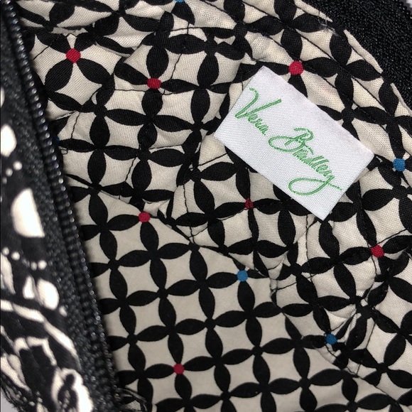 Small Vera Bradley purse - Picture 4 of 4